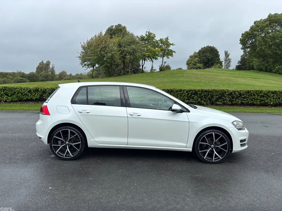 Volkswagen Golf Hatchback, Petrol, 2015, White