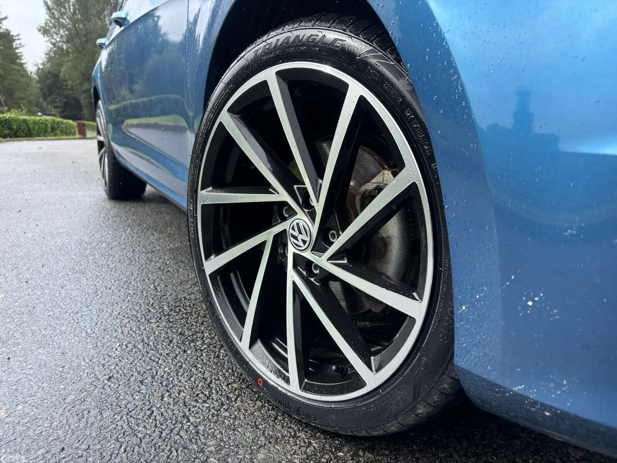 Volkswagen Golf Hatchback, Petrol, 2016, Blue