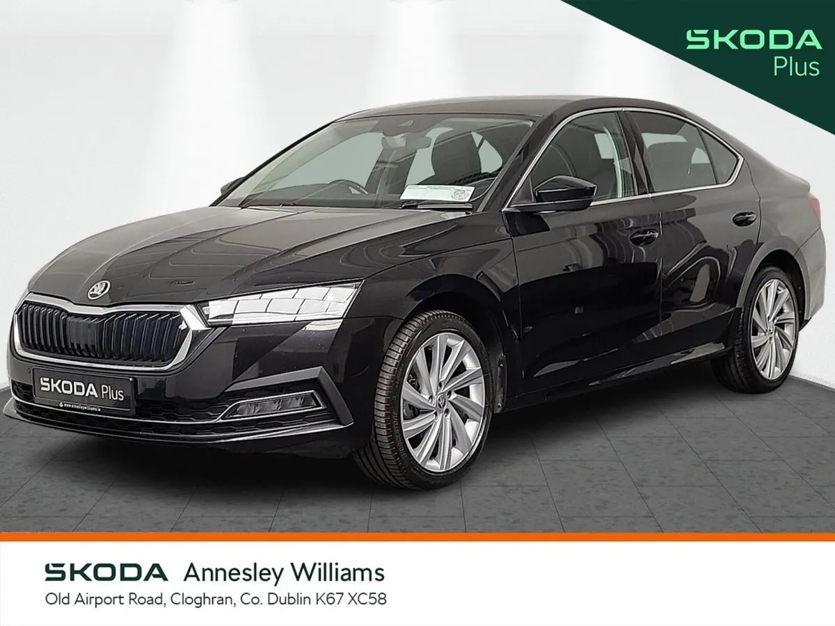 Skoda Octavia Saloon, Petrol, 2023, Black
