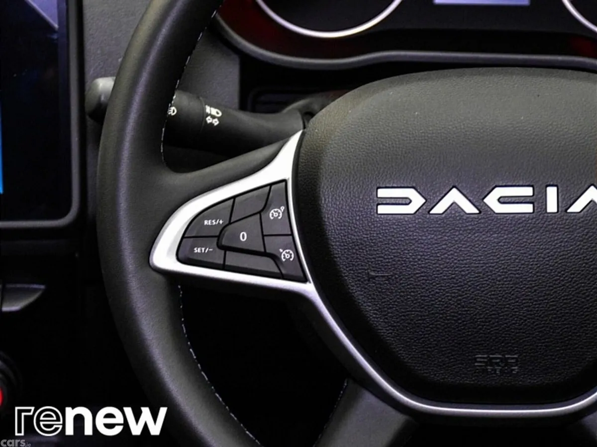 Dacia Duster SUV, Diesel, 2023, Grey