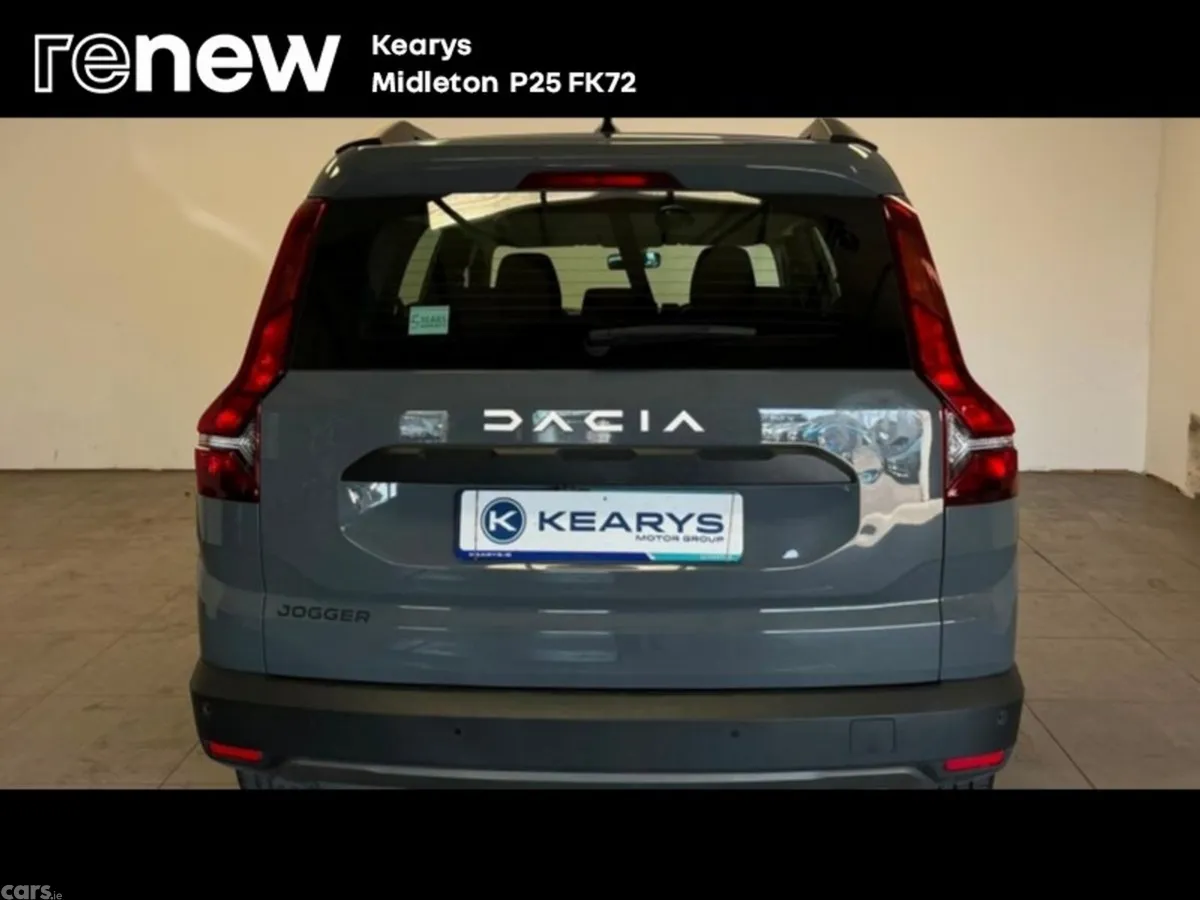 Dacia Jogger MPV, Petrol, 2023, Grey