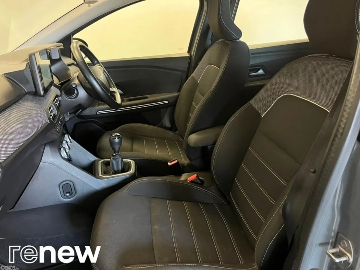 Dacia Jogger MPV, Petrol, 2023, Grey