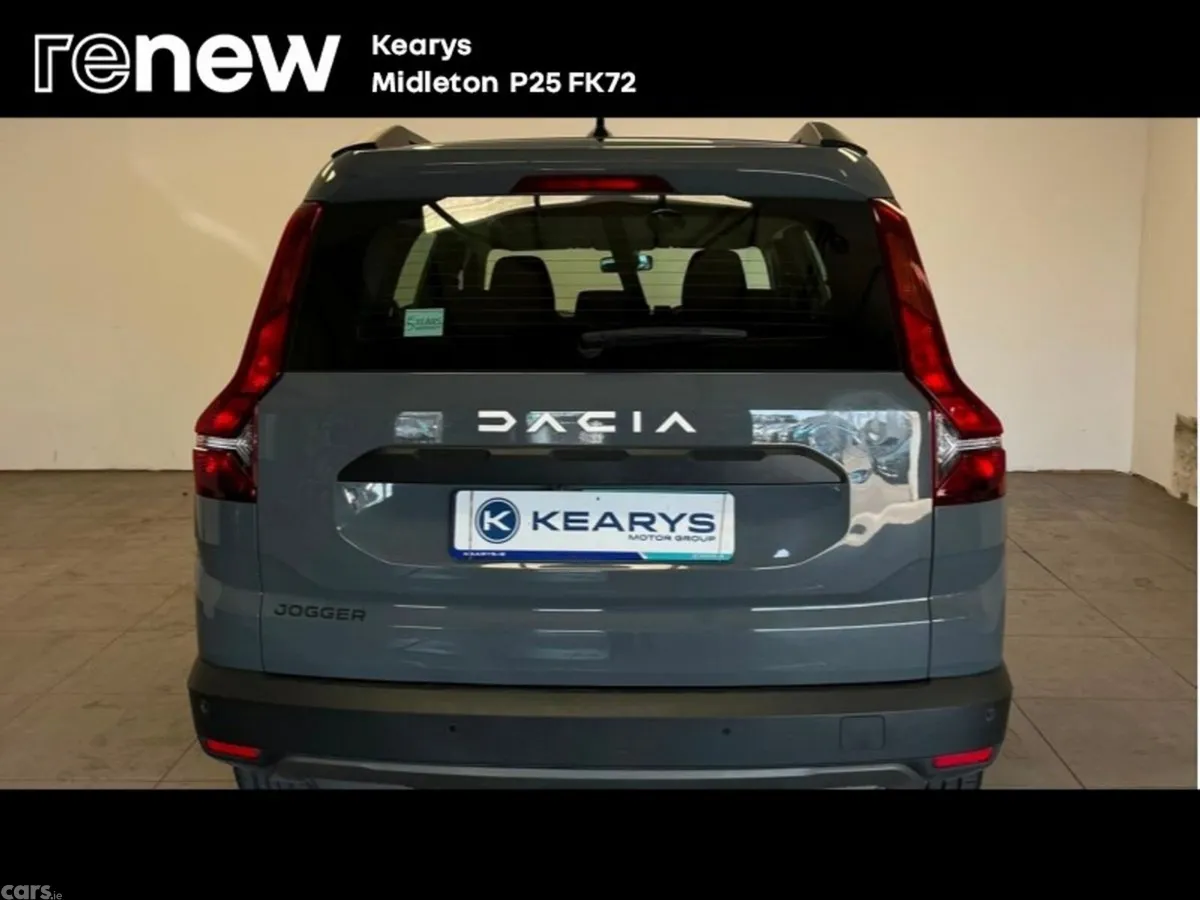 Dacia Jogger MPV, Petrol, 2023, Grey