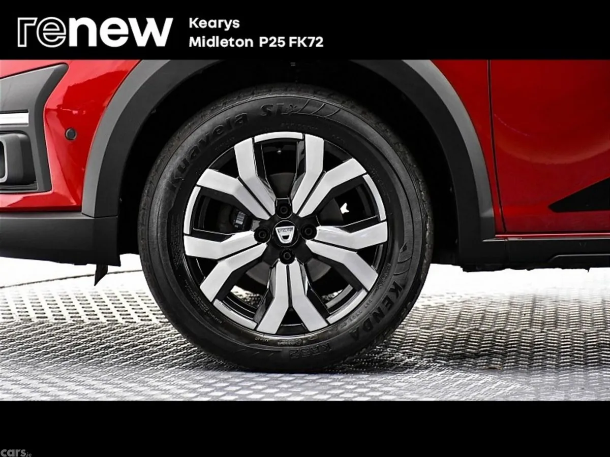 Dacia Sandero Stepway SUV, Petrol, 2022, Red
