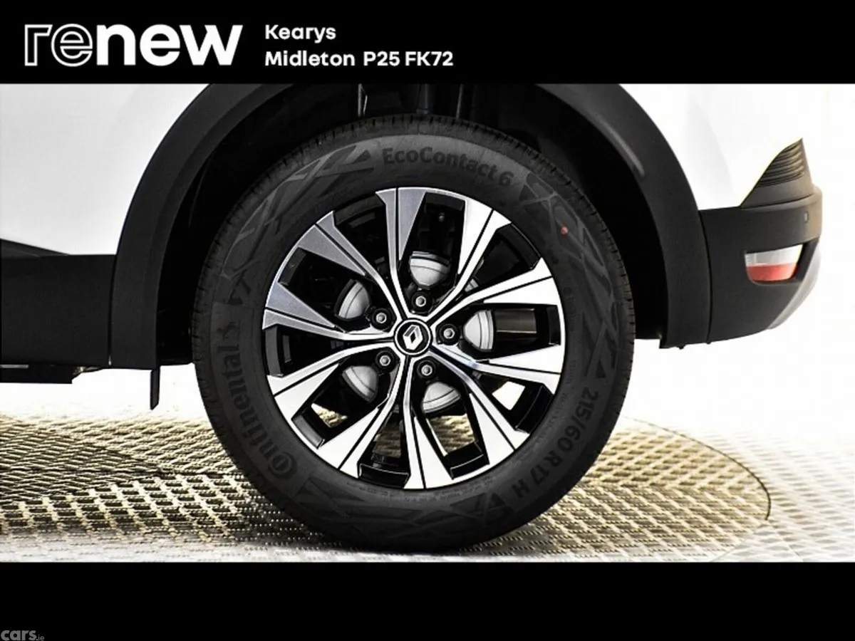 Renault Captur SUV, Petrol, 2022, White