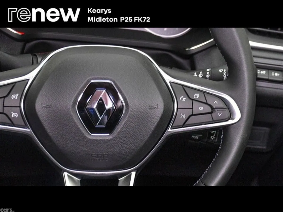 Renault Captur SUV, Petrol, 2022, White