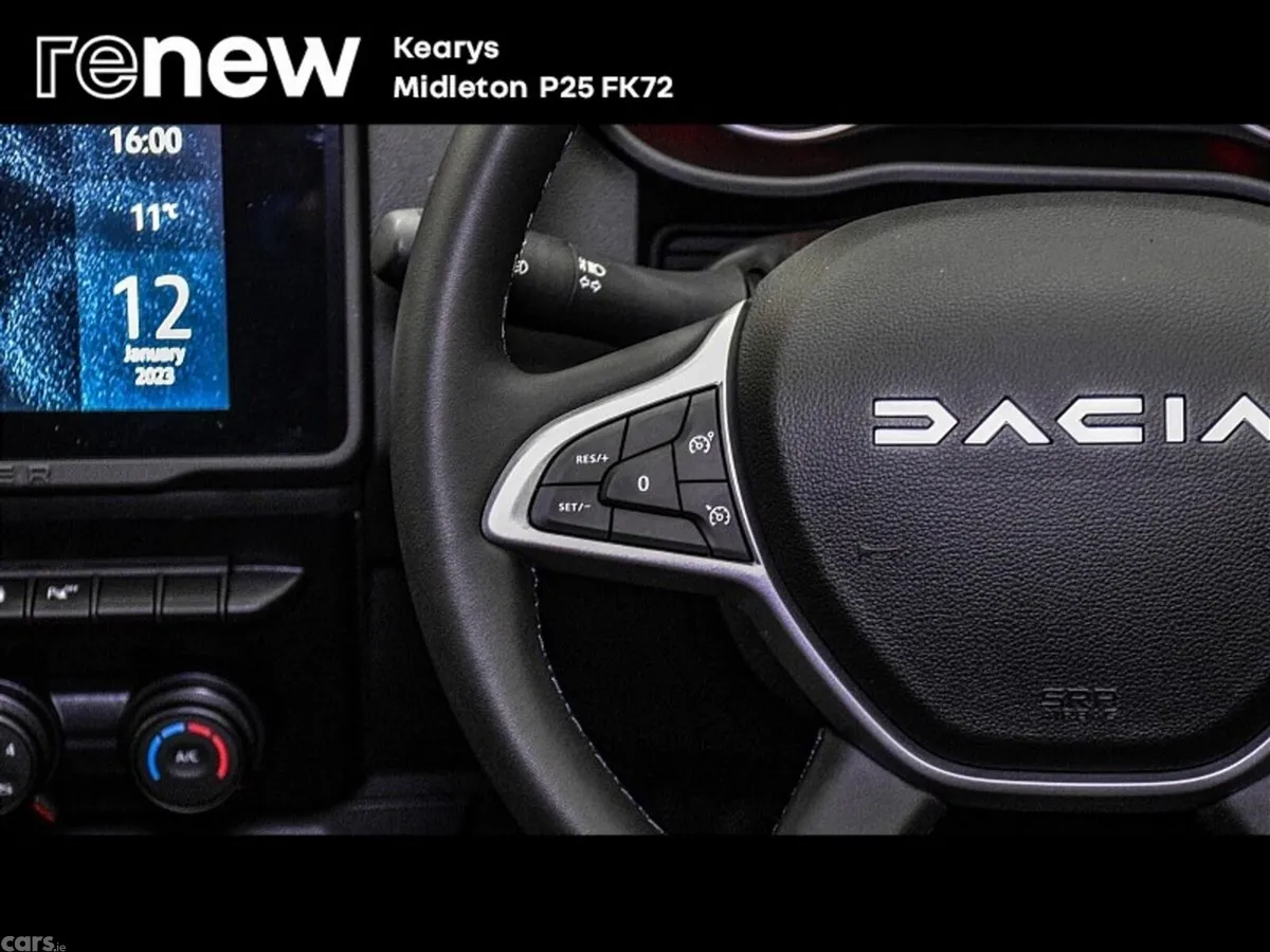 Dacia Duster SUV, Diesel, 2023, Grey