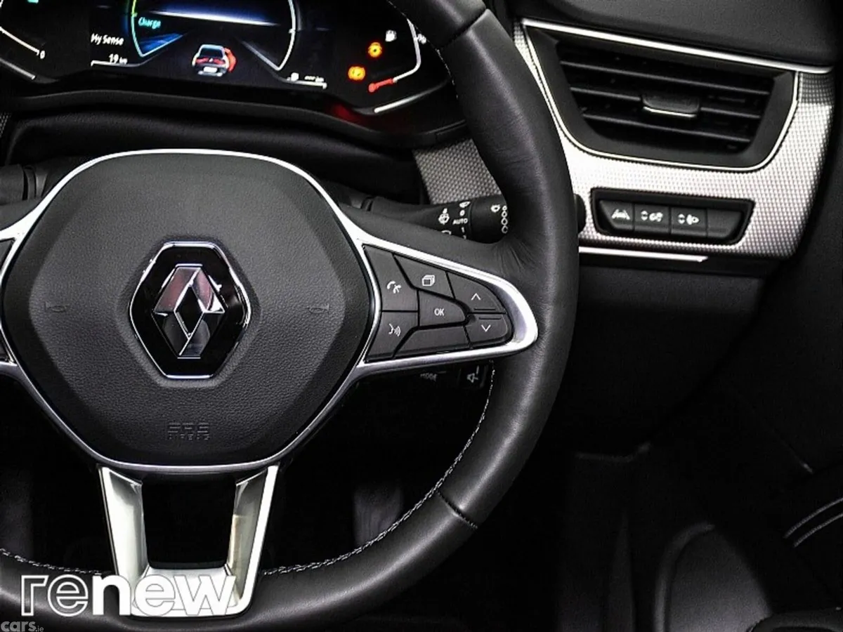 Renault Arkana SUV, Petrol Hybrid, 2023, Grey