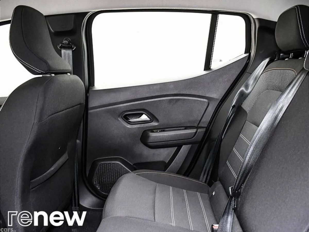 Dacia Sandero Stepway SUV, Petrol, 2022, Grey