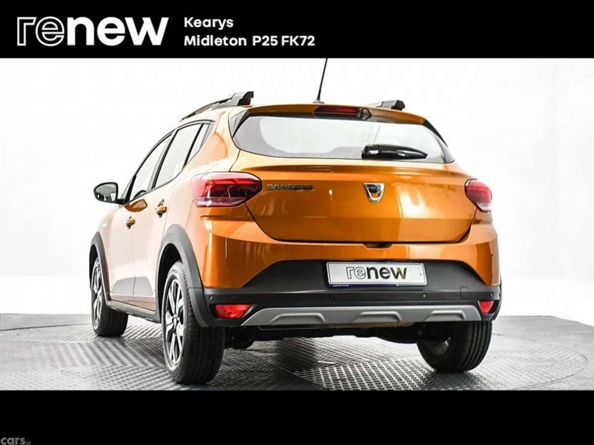 Dacia Sandero Stepway SUV, Petrol Gas, 2022, Orange