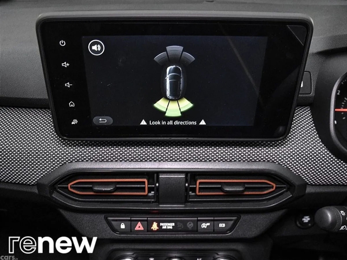 Dacia Sandero Stepway SUV, Petrol Gas, 2022, Orange