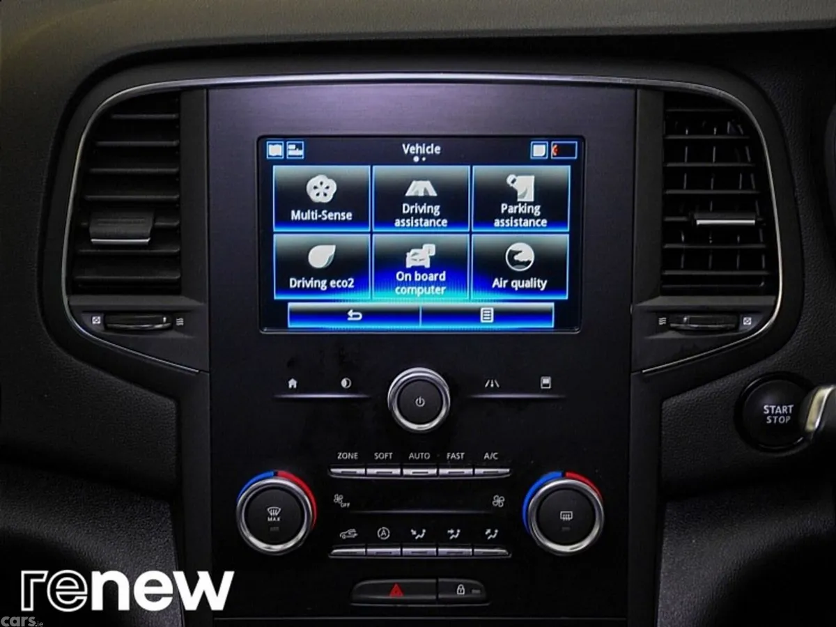 Renault Megane Hatchback, Diesel, 2020, White
