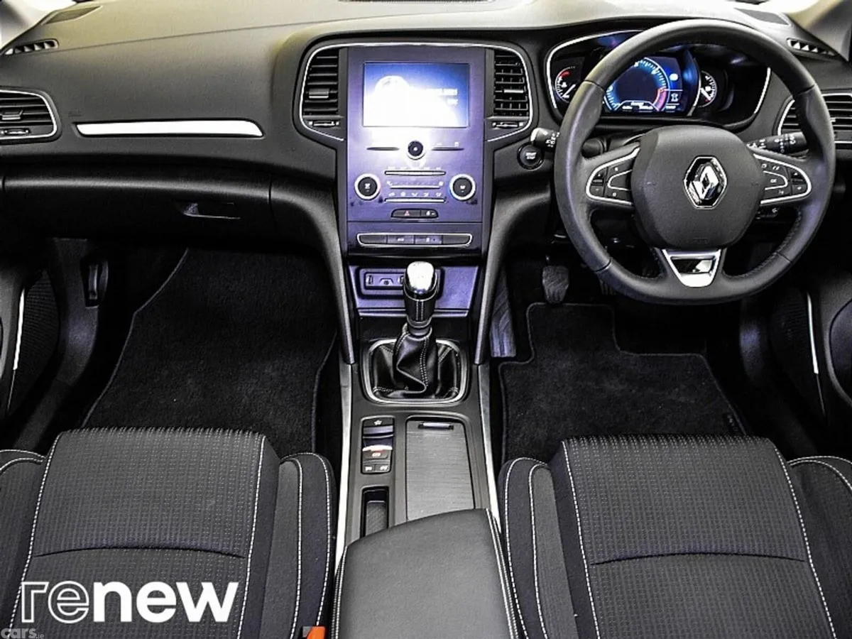 Renault Megane Hatchback, Diesel, 2020, White