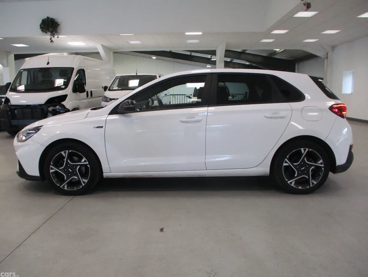 Hyundai i30 Hatchback, Petrol, 2024, White
