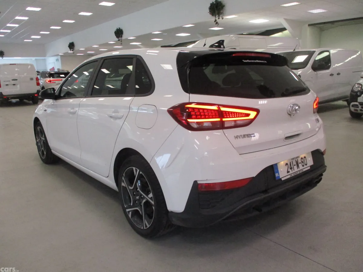 Hyundai i30 Hatchback, Petrol, 2024, White