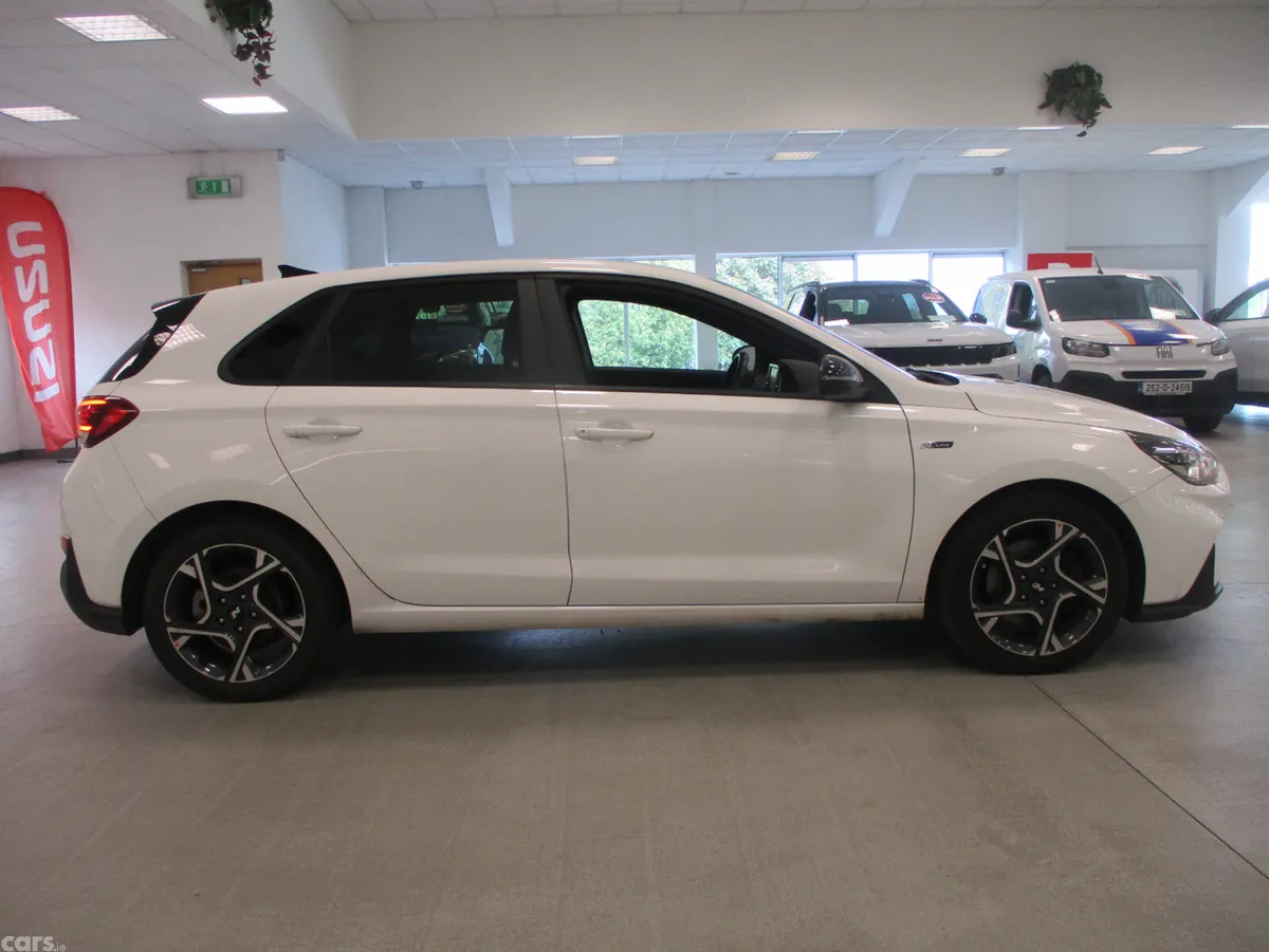 Hyundai i30 Hatchback, Petrol, 2024, White