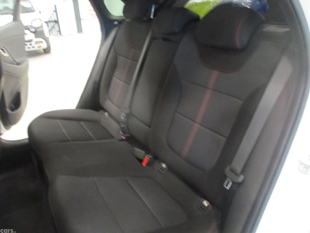 Hyundai i30 Hatchback, Petrol, 2024, White