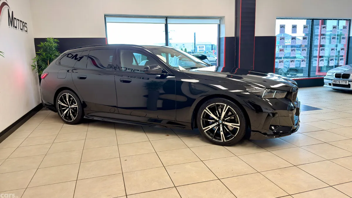 BMW 5-Series Estate, Petrol Hybrid, 2026, Black