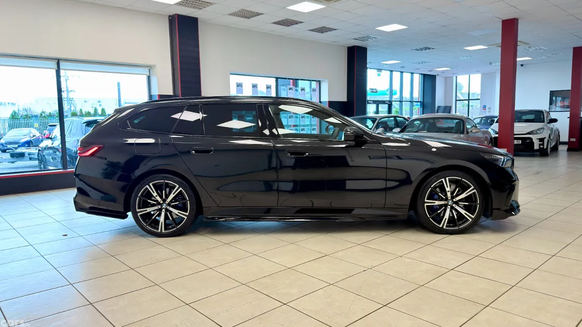 BMW 5-Series Estate, Petrol Hybrid, 2026, Black