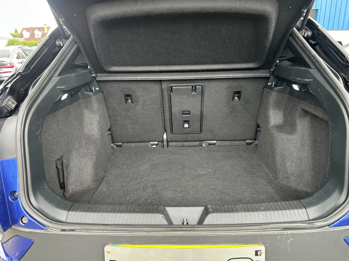 Volkswagen ID.4 SUV, Electric, 2021, Blue