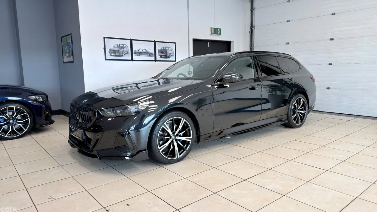 BMW 5-Series Estate, Petrol Hybrid, 2026, Black
