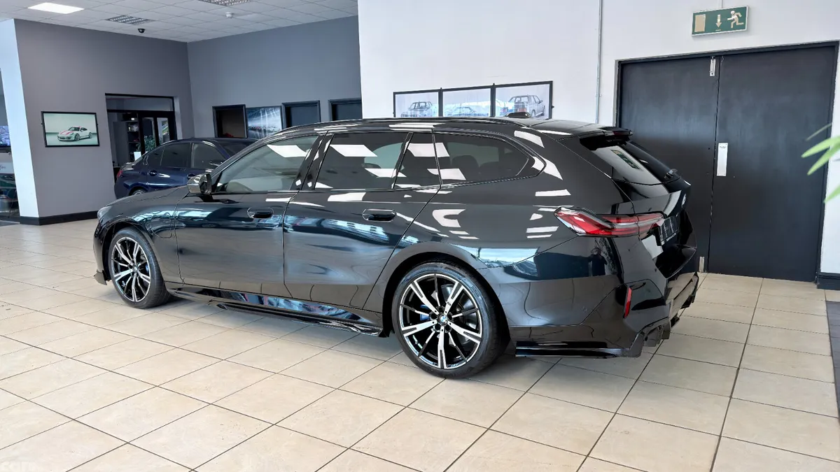 BMW 5-Series Estate, Petrol Hybrid, 2026, Black