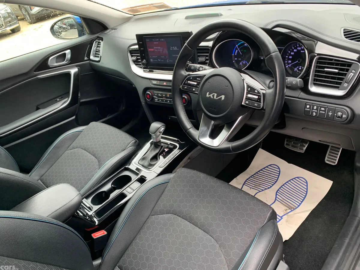 Kia Ceed Estate, Petrol Plug-in Hybrid, 2022, Blue