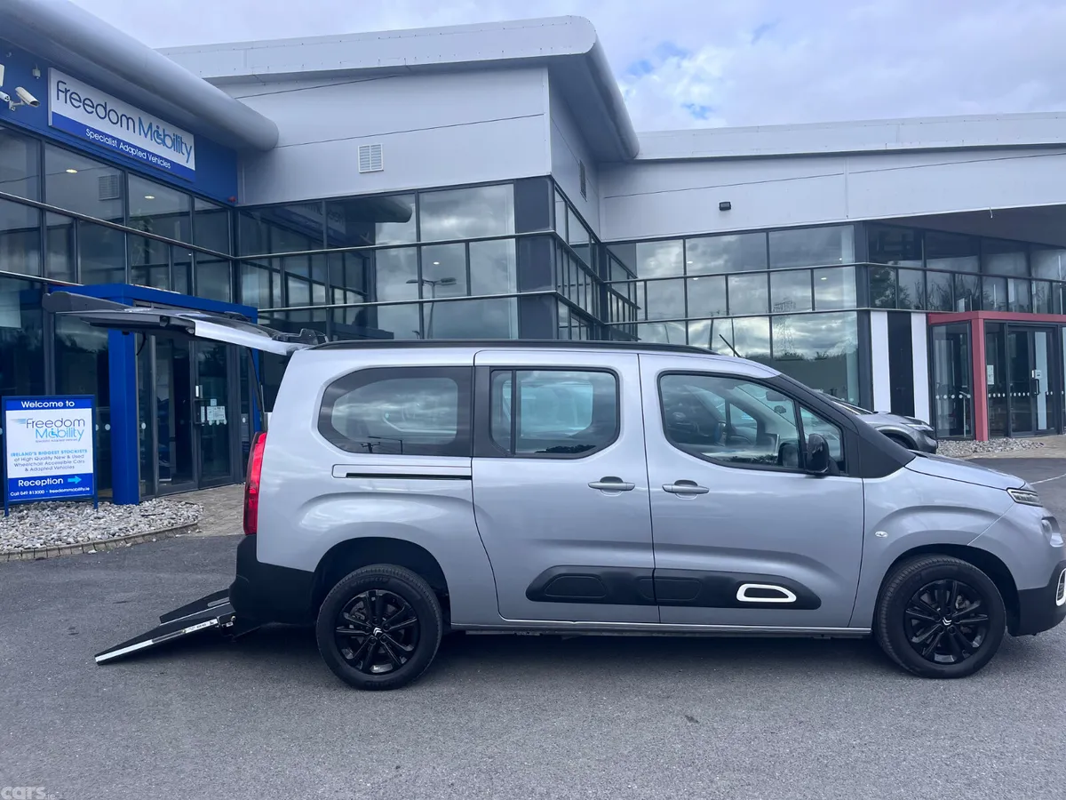 Citroen Berlingo Multispace MPV, Diesel, 2024, Grey