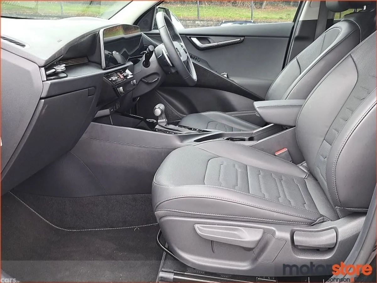 Kia Niro SUV, Petrol Plug-in Hybrid, 2025, Black