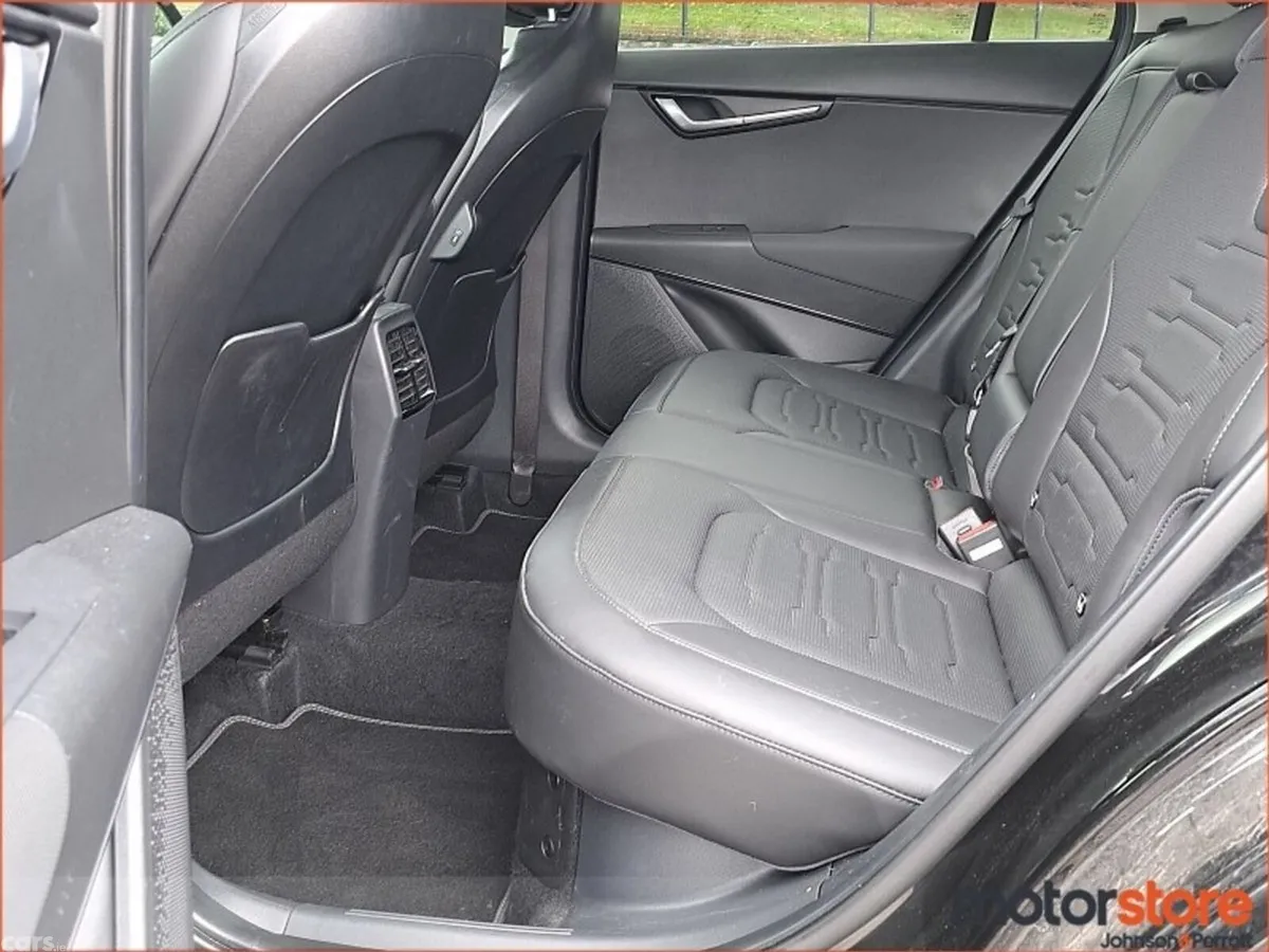 Kia Niro SUV, Petrol Plug-in Hybrid, 2025, Black
