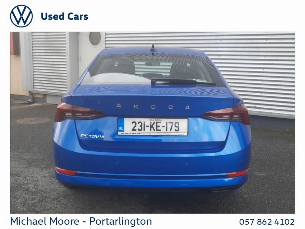 Skoda Octavia Saloon, Diesel, 2023, Blue