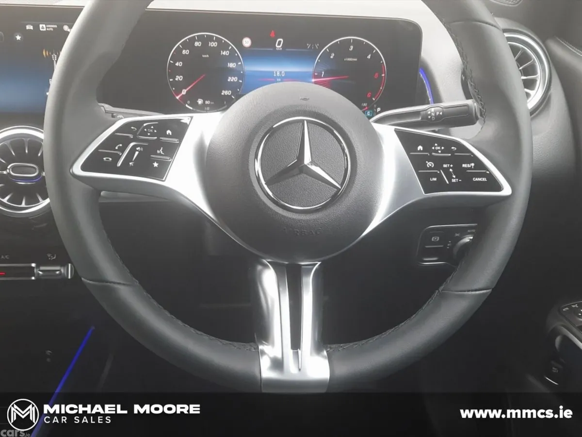 Mercedes-Benz GLB Estate, Diesel, 2026, Grey