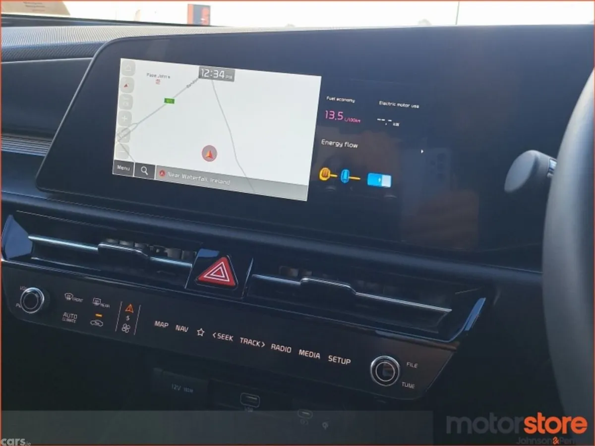 Kia Niro SUV, Petrol Plug-in Hybrid, 2025, White