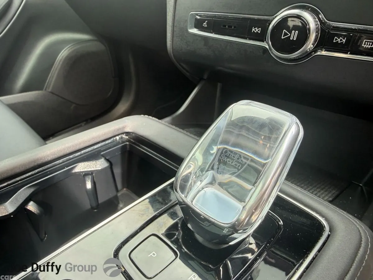 Volvo XC90 SUV, Petrol Plug-in Hybrid, 2025, Silver