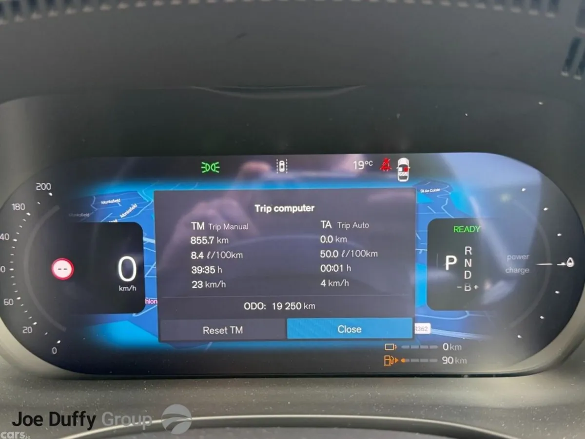 Volvo XC60 SUV, Petrol Plug-in Hybrid, 2025, Grey