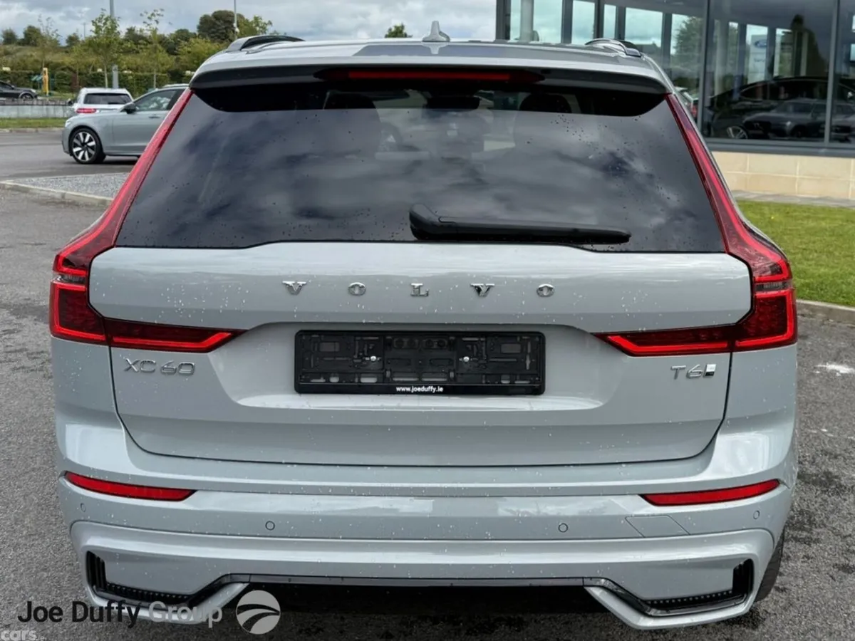 Volvo XC60 SUV, Petrol Plug-in Hybrid, 2025, Grey