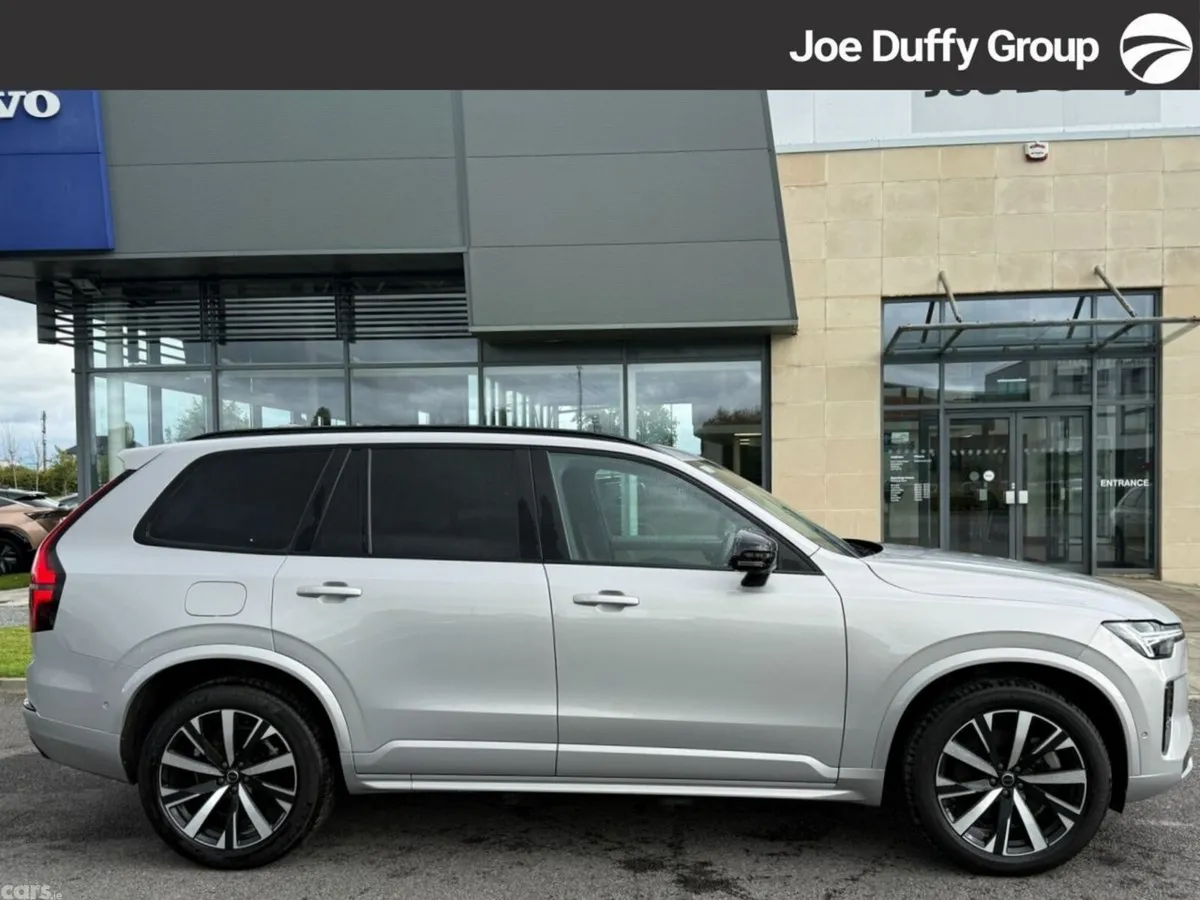Volvo XC90 SUV, Petrol Plug-in Hybrid, 2025, Silver
