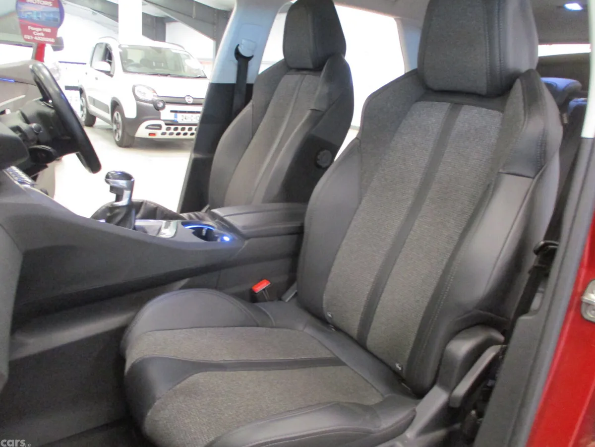Peugeot 3008 SUV, Diesel, 2020, Red