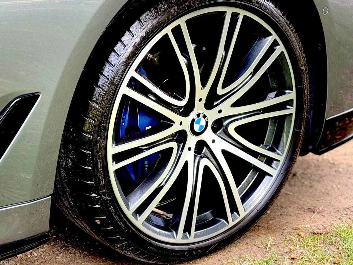 BMW 5-Series Saloon, Diesel, 2017, Blue