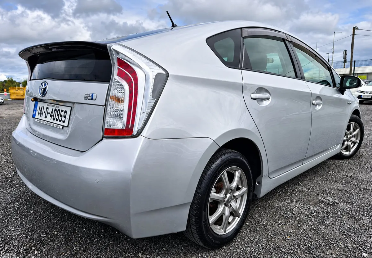 Toyota Prius Hatchback, Petrol Hybrid, 2014, Silver