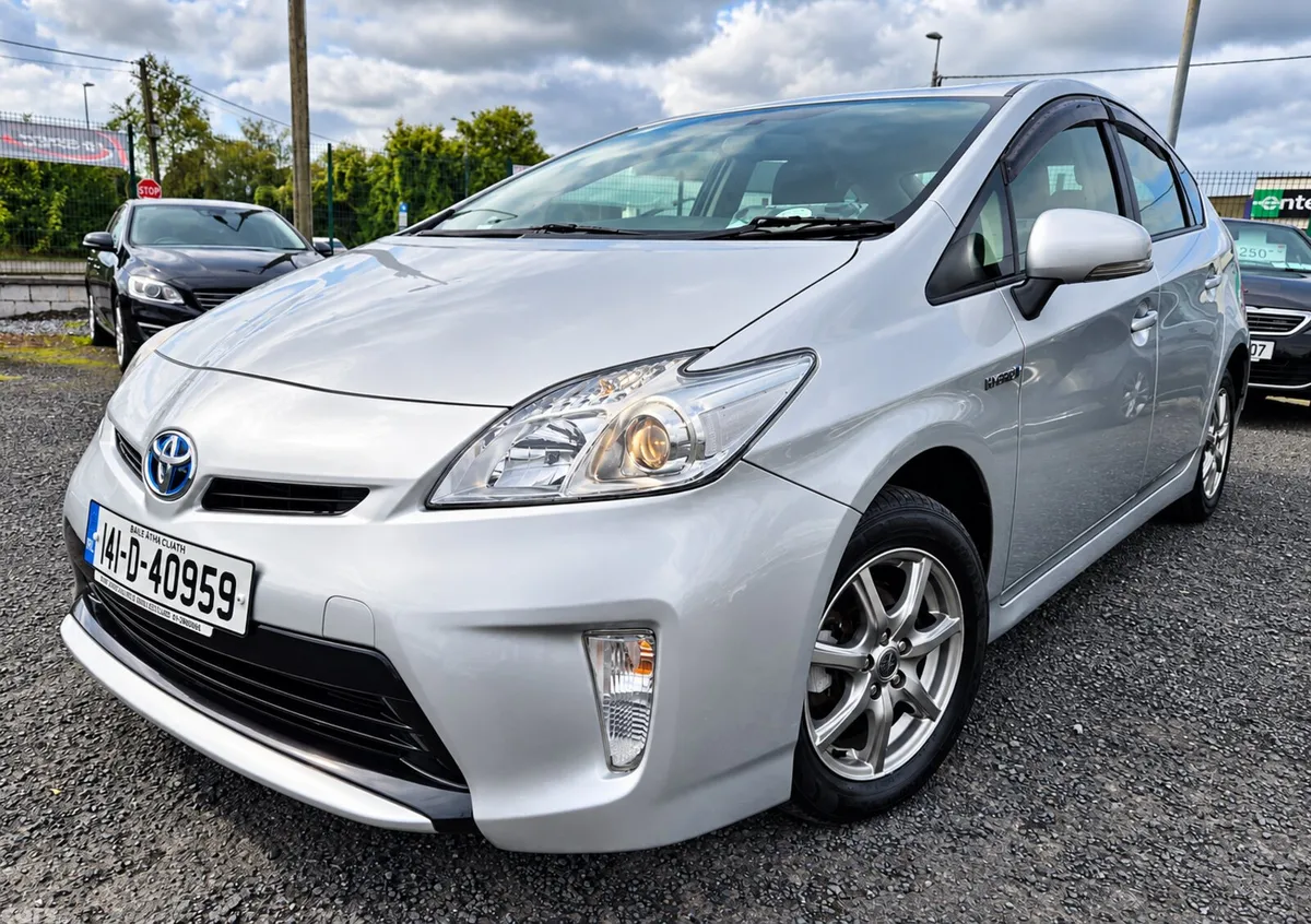 Toyota Prius Hatchback, Petrol Hybrid, 2014, Silver