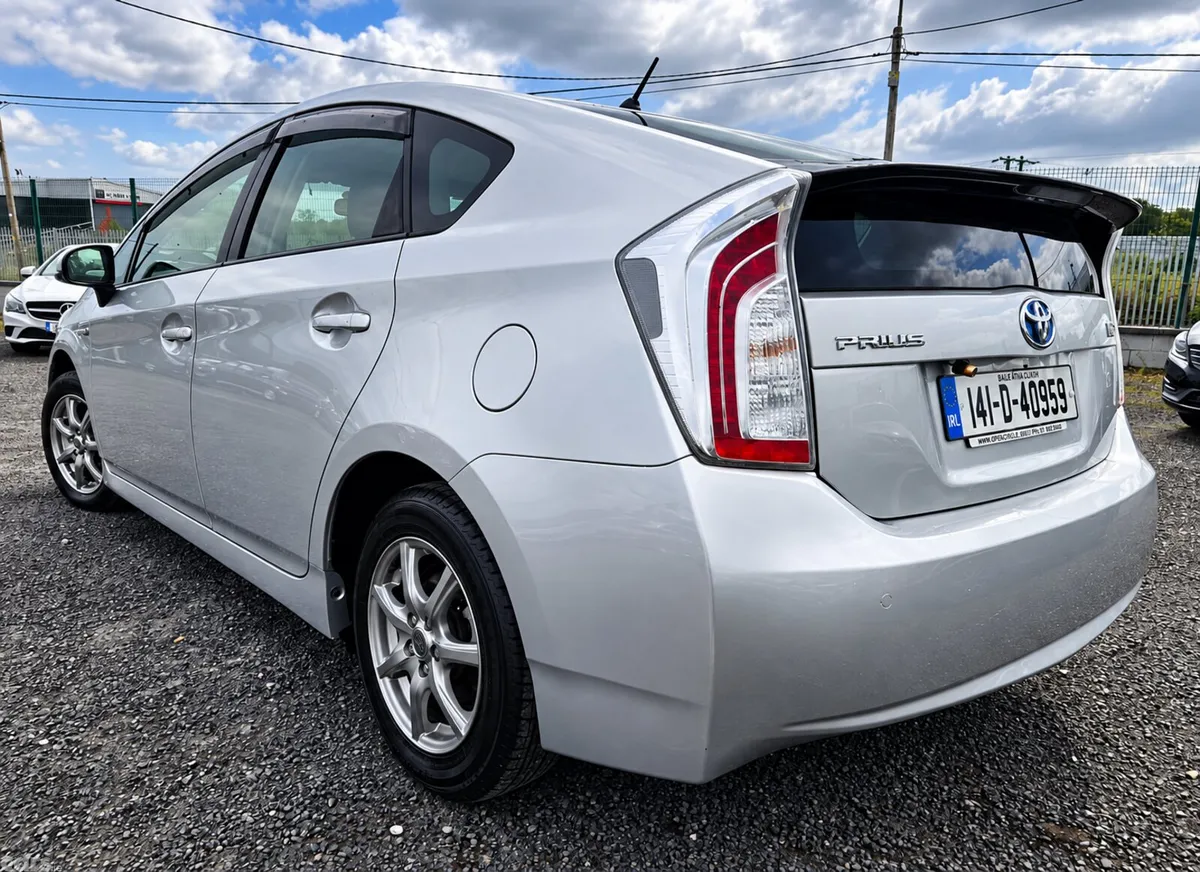 Toyota Prius Hatchback, Petrol Hybrid, 2014, Silver