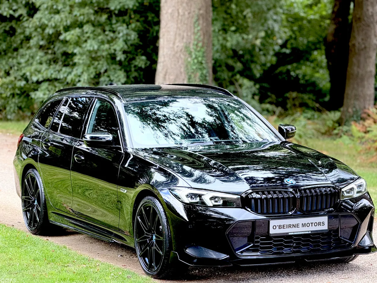 BMW 3-Series Estate, Petrol Plug-in Hybrid, 2023, Black