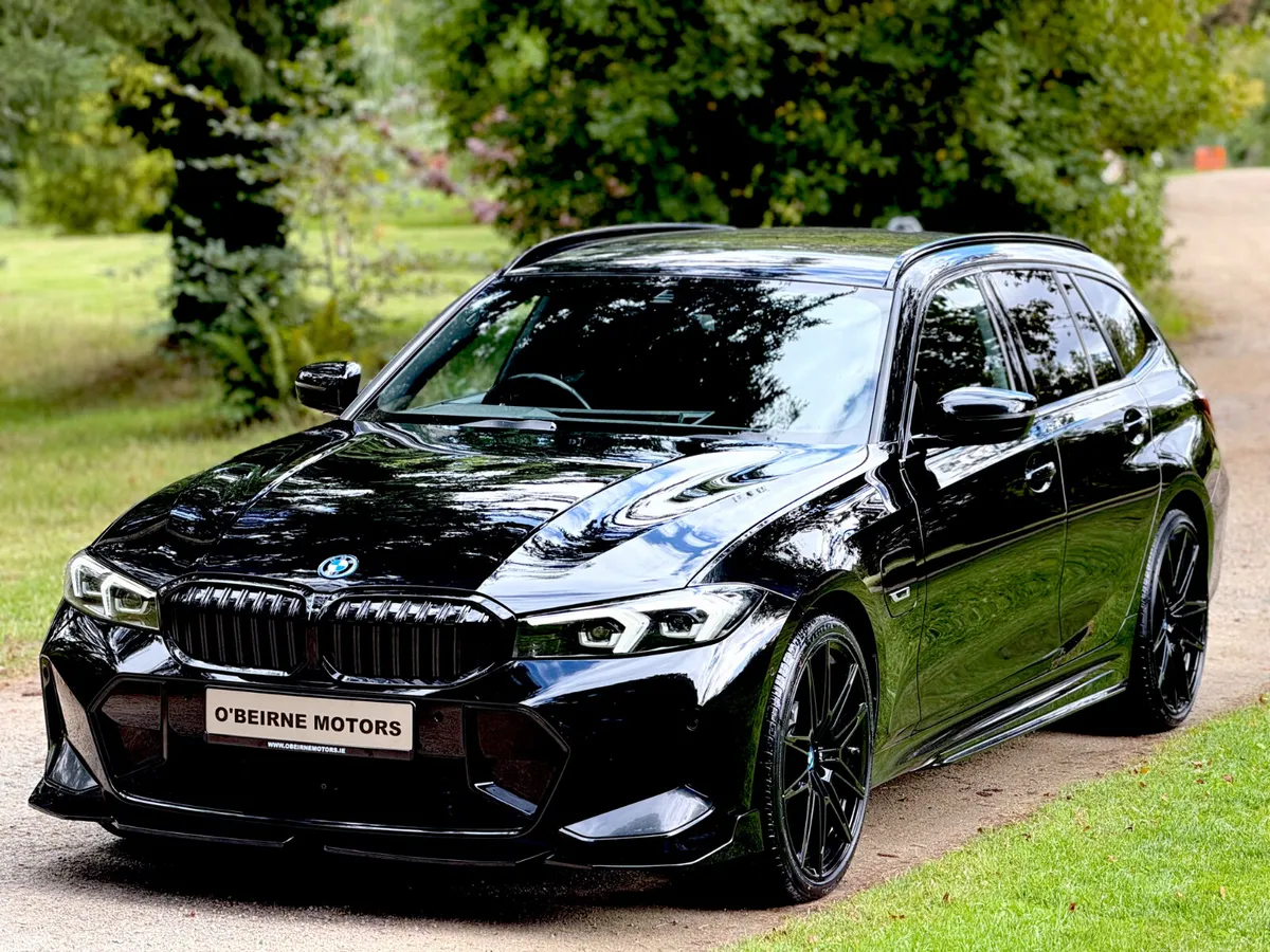 BMW 3-Series Estate, Petrol Plug-in Hybrid, 2023, Black