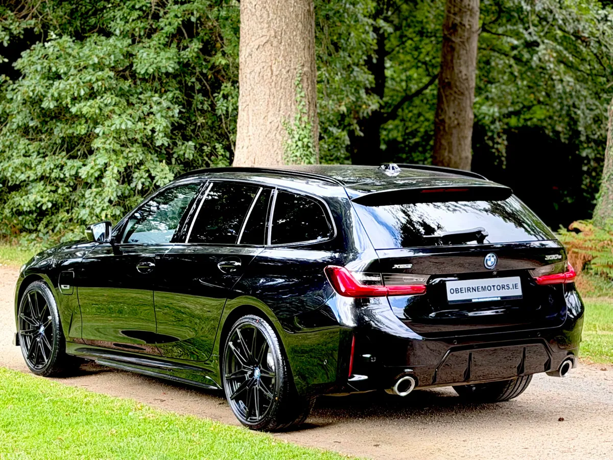 BMW 3-Series Estate, Petrol Plug-in Hybrid, 2023, Black