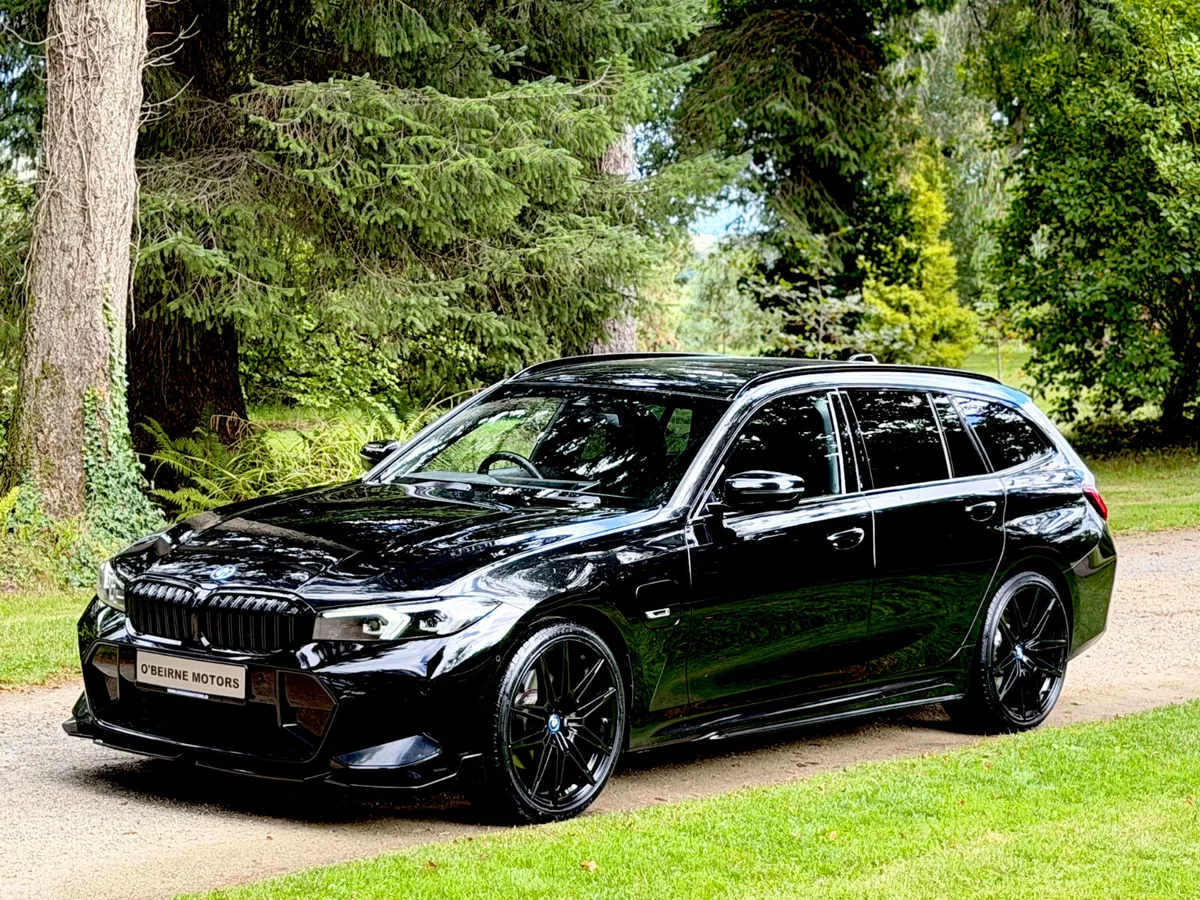 BMW 3-Series Estate, Petrol Plug-in Hybrid, 2023, Black