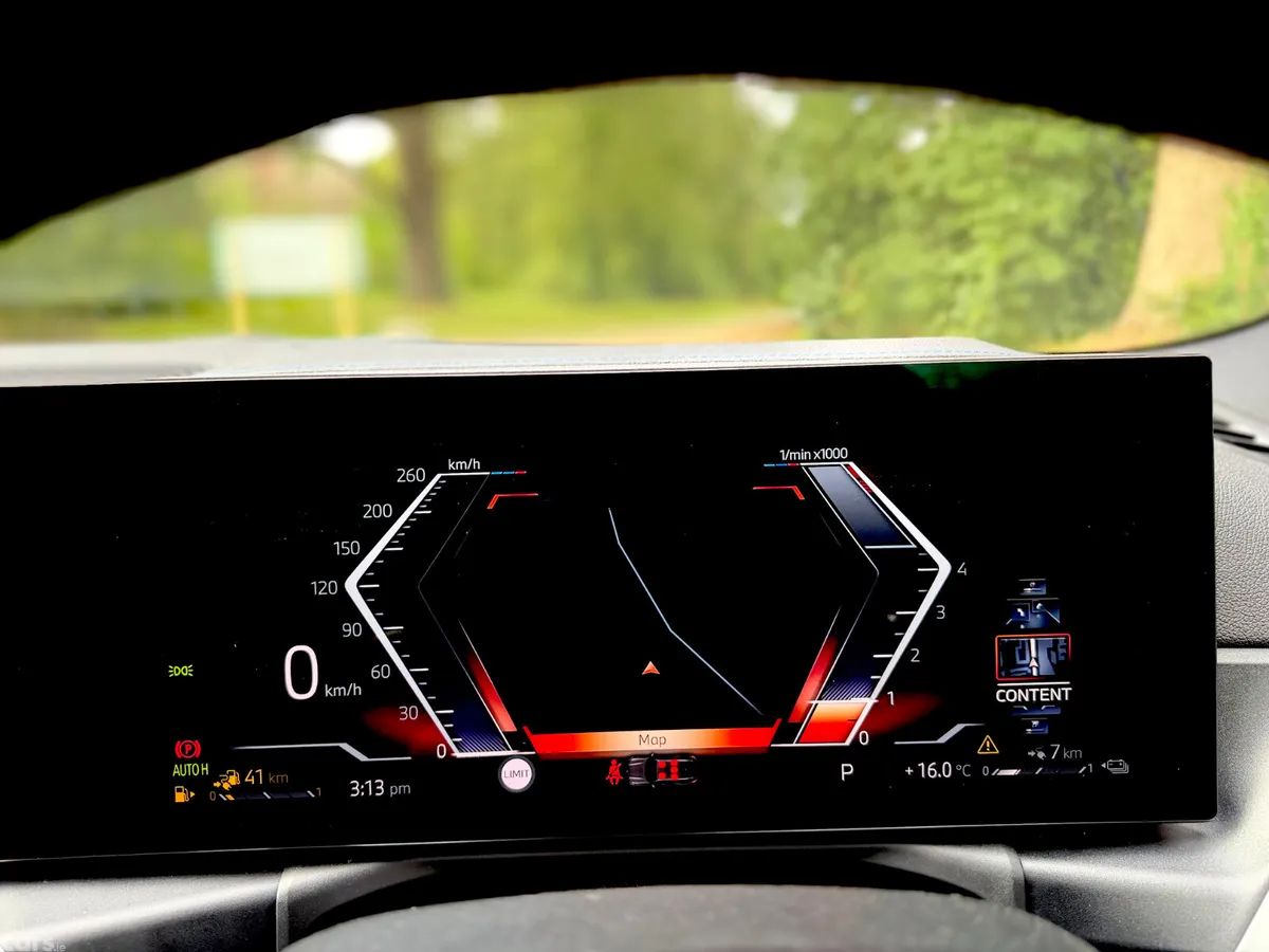 BMW 3-Series Estate, Petrol Plug-in Hybrid, 2023, Black