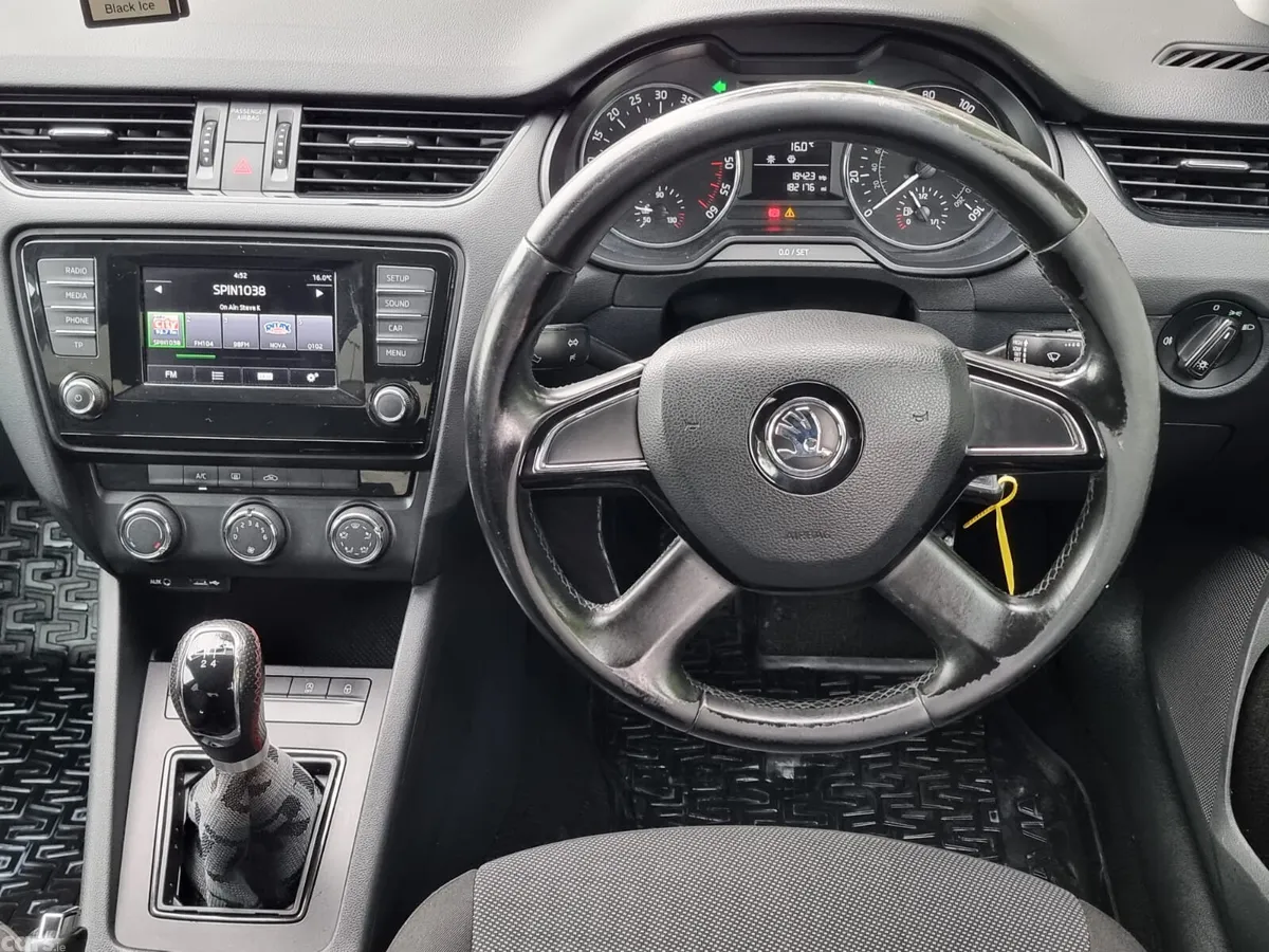 Skoda Octavia Hatchback, Diesel, 2015, Blue
