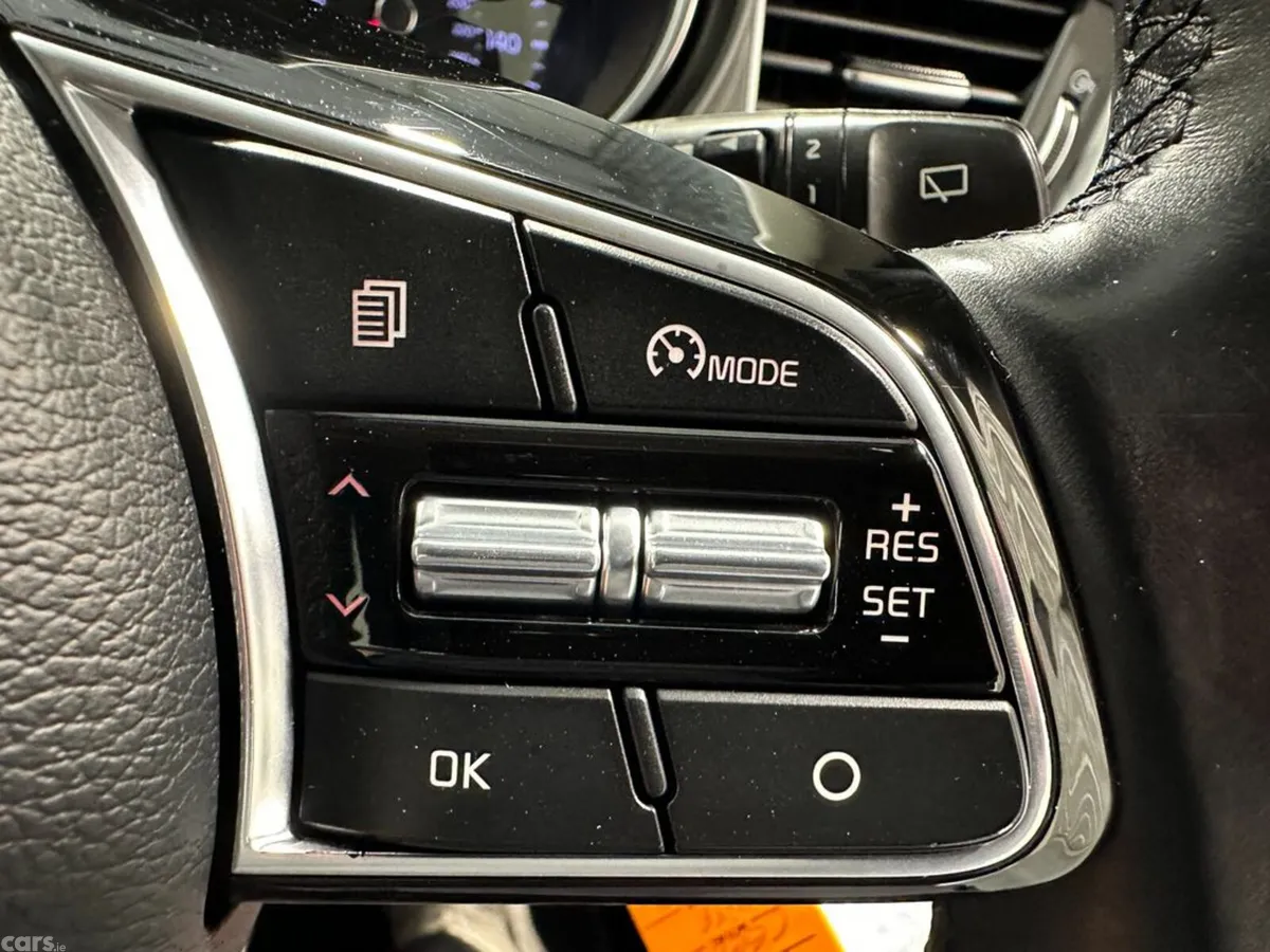 Kia Ceed Hatchback, Petrol, 2021, White