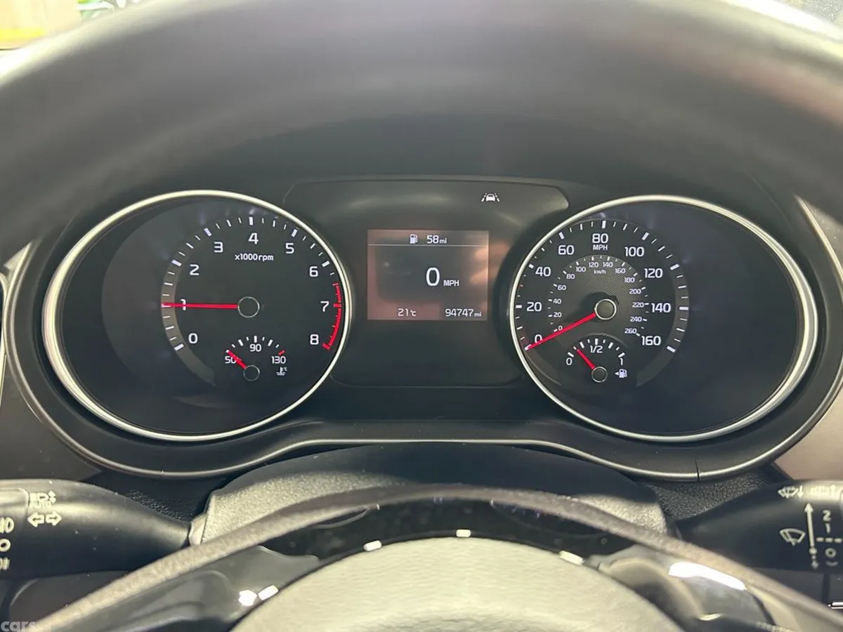 Kia Ceed Hatchback, Petrol, 2021, White
